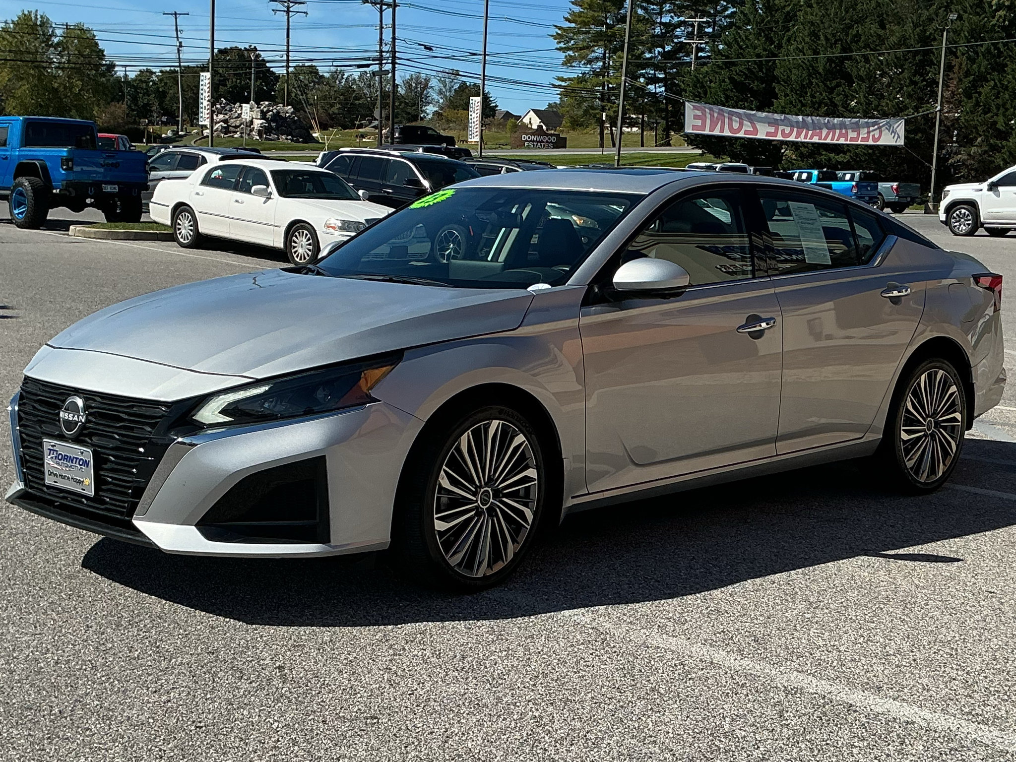 Used 2023 Nissan Altima 2.5 SL AWD/4WD image 8