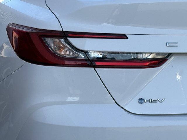 Used 2025 Toyota Camry LE FWD image 6