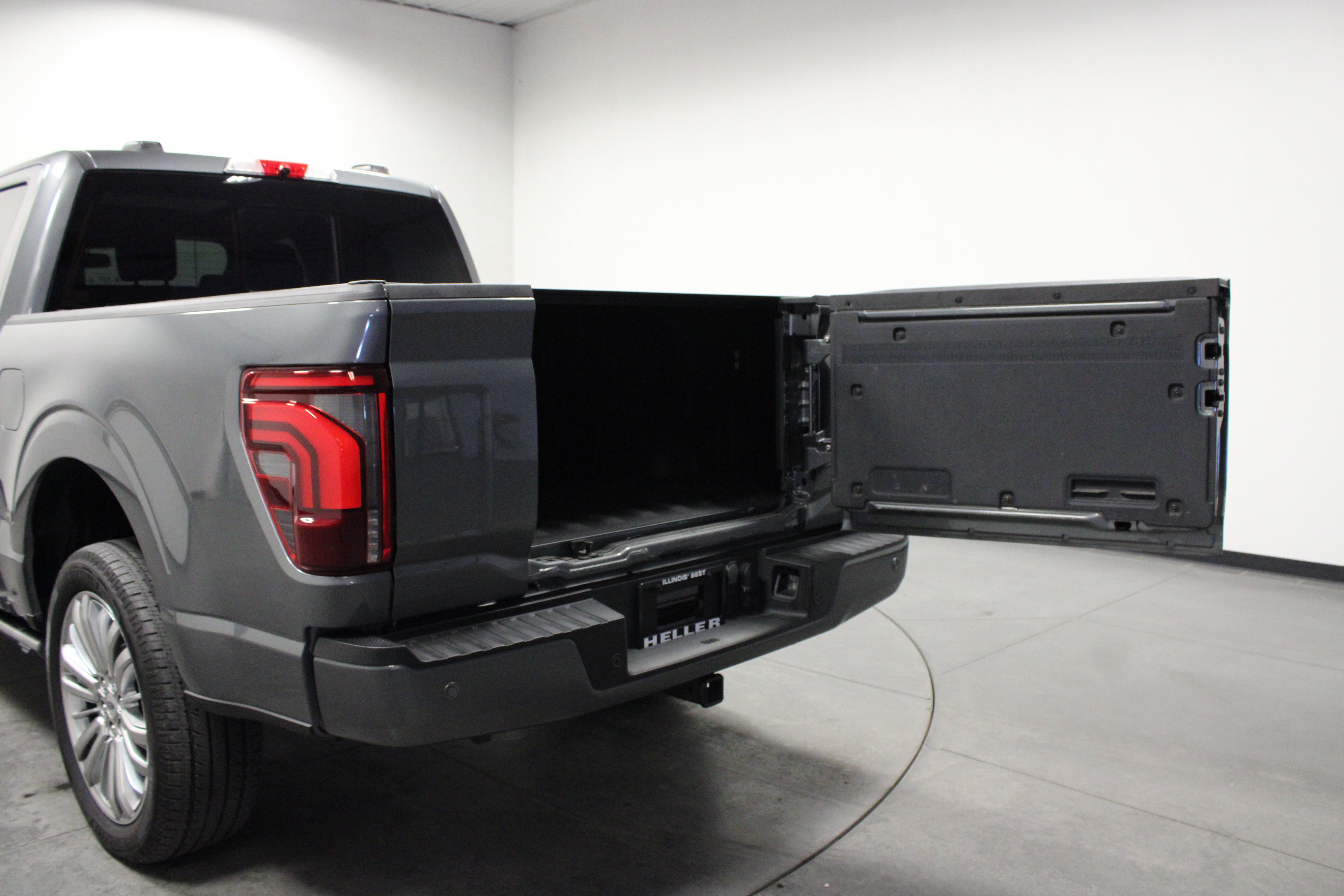 Used 2024 Ford F150 Platinum w/ Equipment Group 703A Plus AWD/4WD image 14