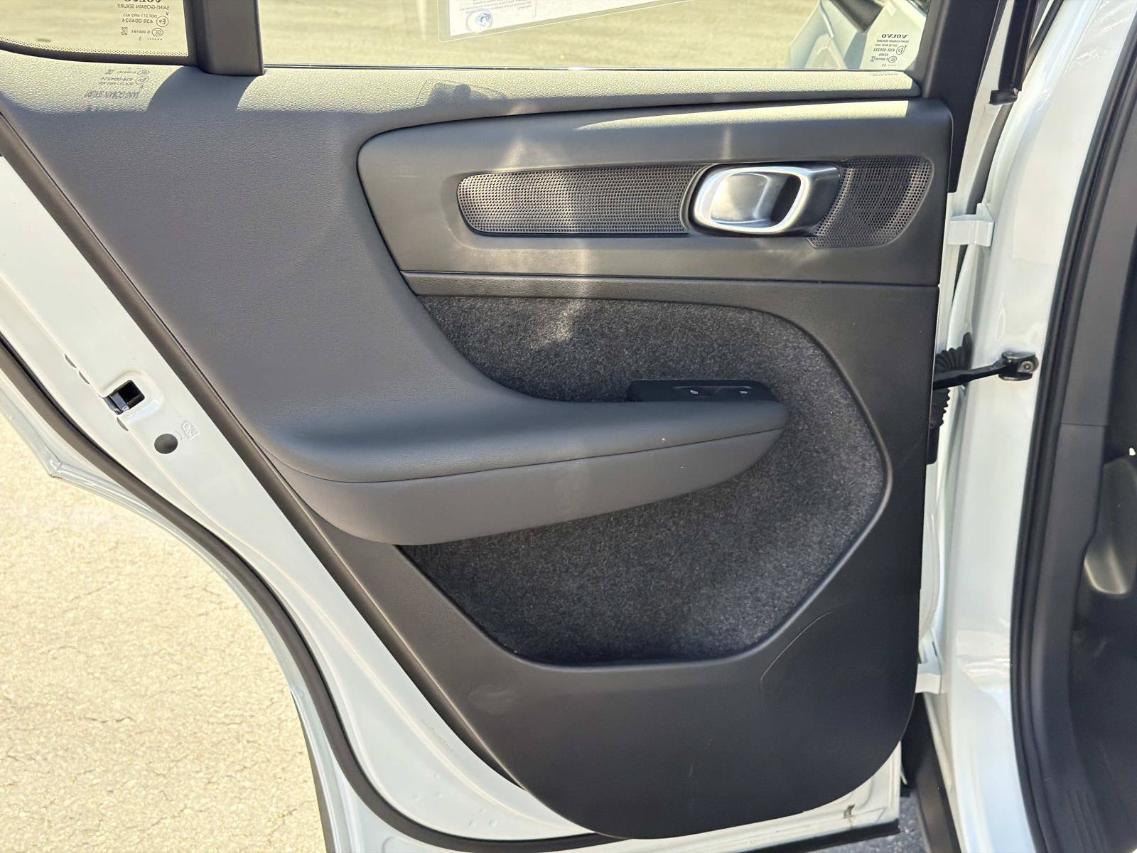 Certified 2023 Volvo C40 P8 Recharge Ultimate AWD/4WD image 21