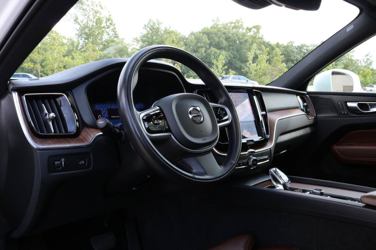 Used 2022 Volvo XC60 B5 Inscription w/ Climate Package AWD/4WD image 24