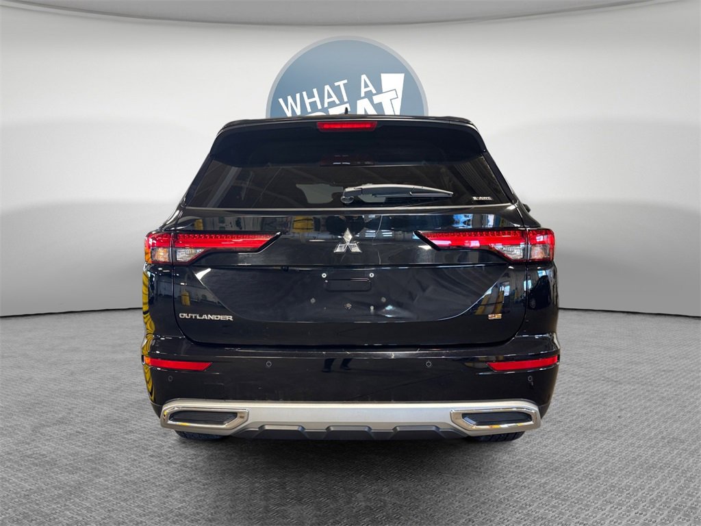 Used 2024 Mitsubishi Outlander SE image 5