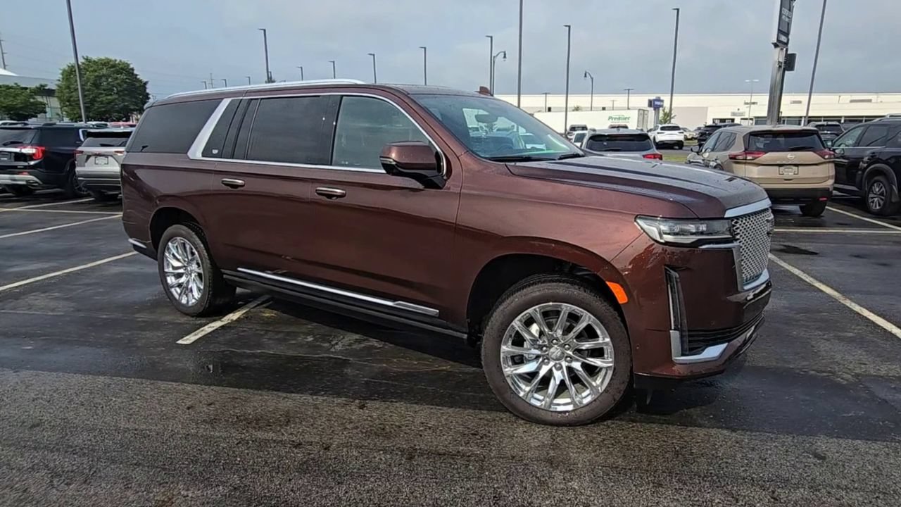 Certified 2023 Cadillac Escalade ESV Premium Luxury Platinum w/ LPO, Radiant Package AWD/4WD image 2