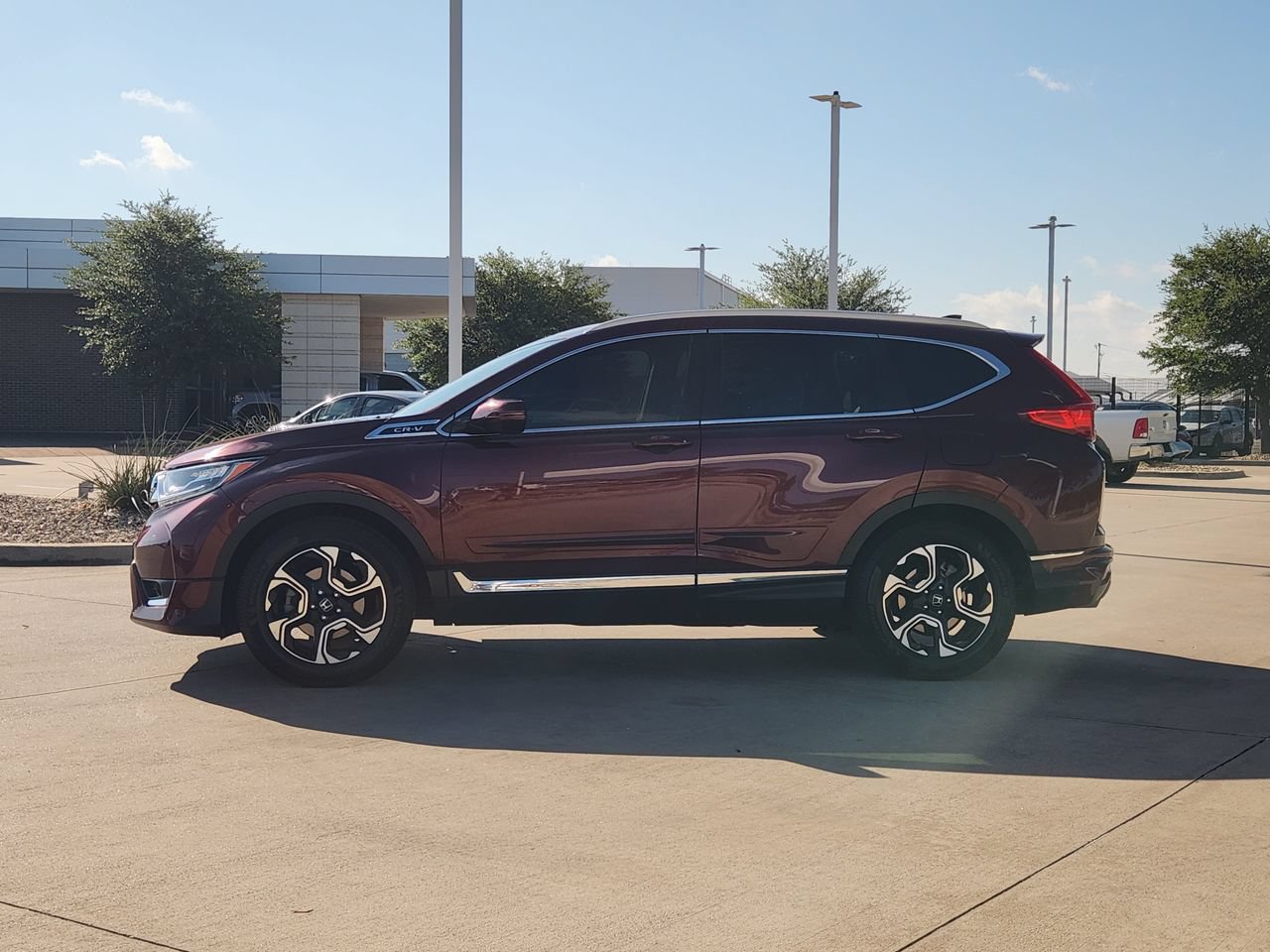 Used 2017 Honda CR-V Touring image 4