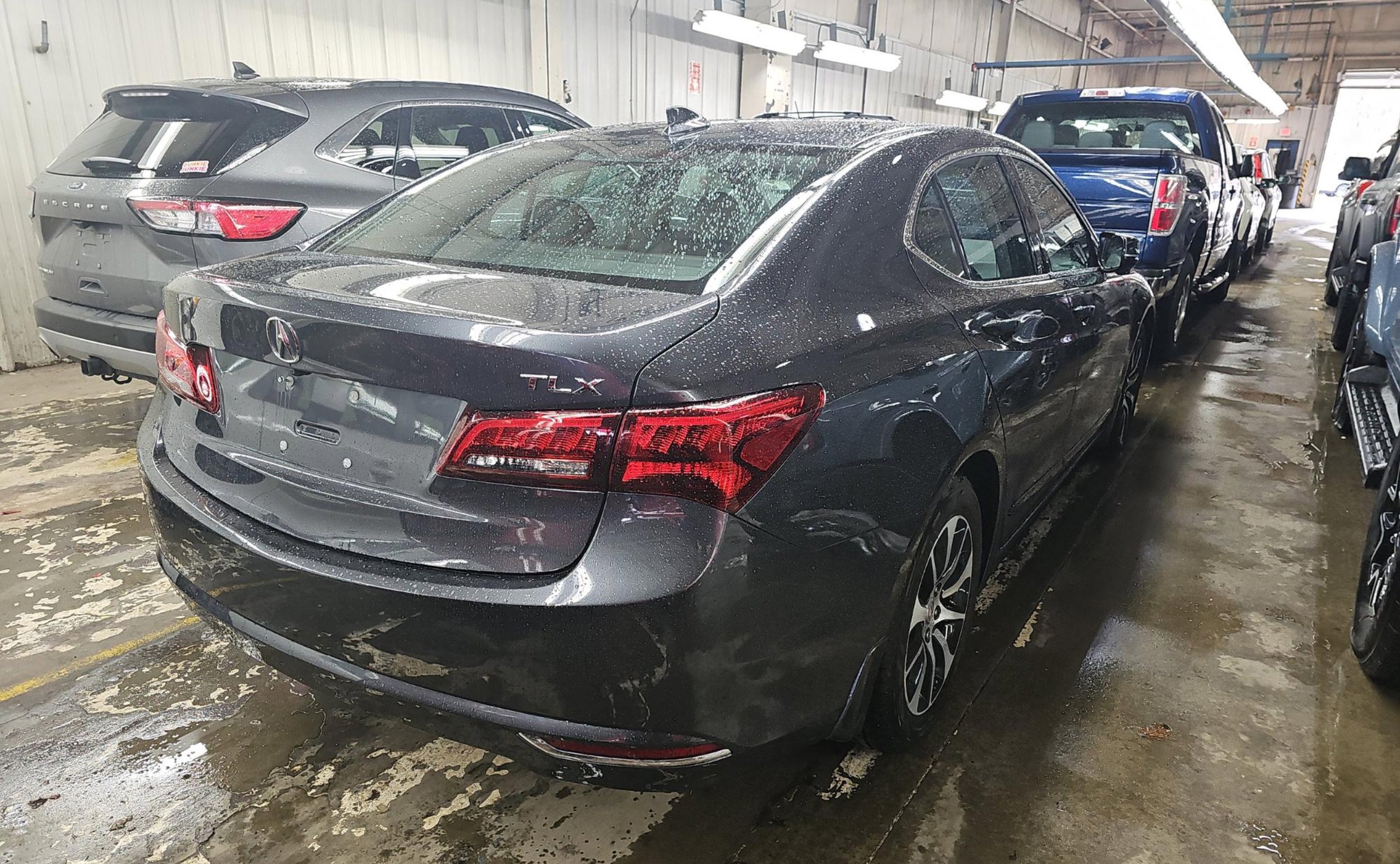 Used 2016 Acura TLX w/ Technology Package image 4