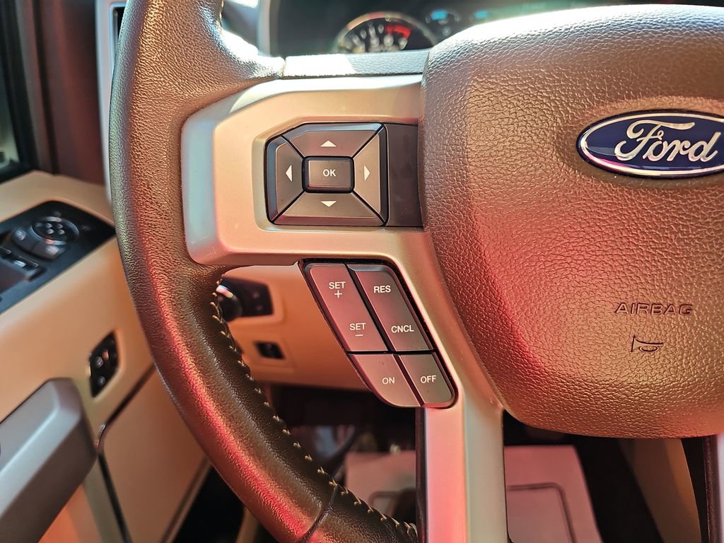 Used 2020 Ford F150 Lariat w/ Max Trailer Tow Package image 20