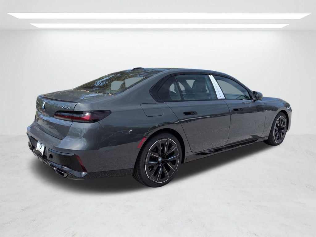 New 2026 BMW 760i xDrive w/ Executive Package AWD/4WD image 4
