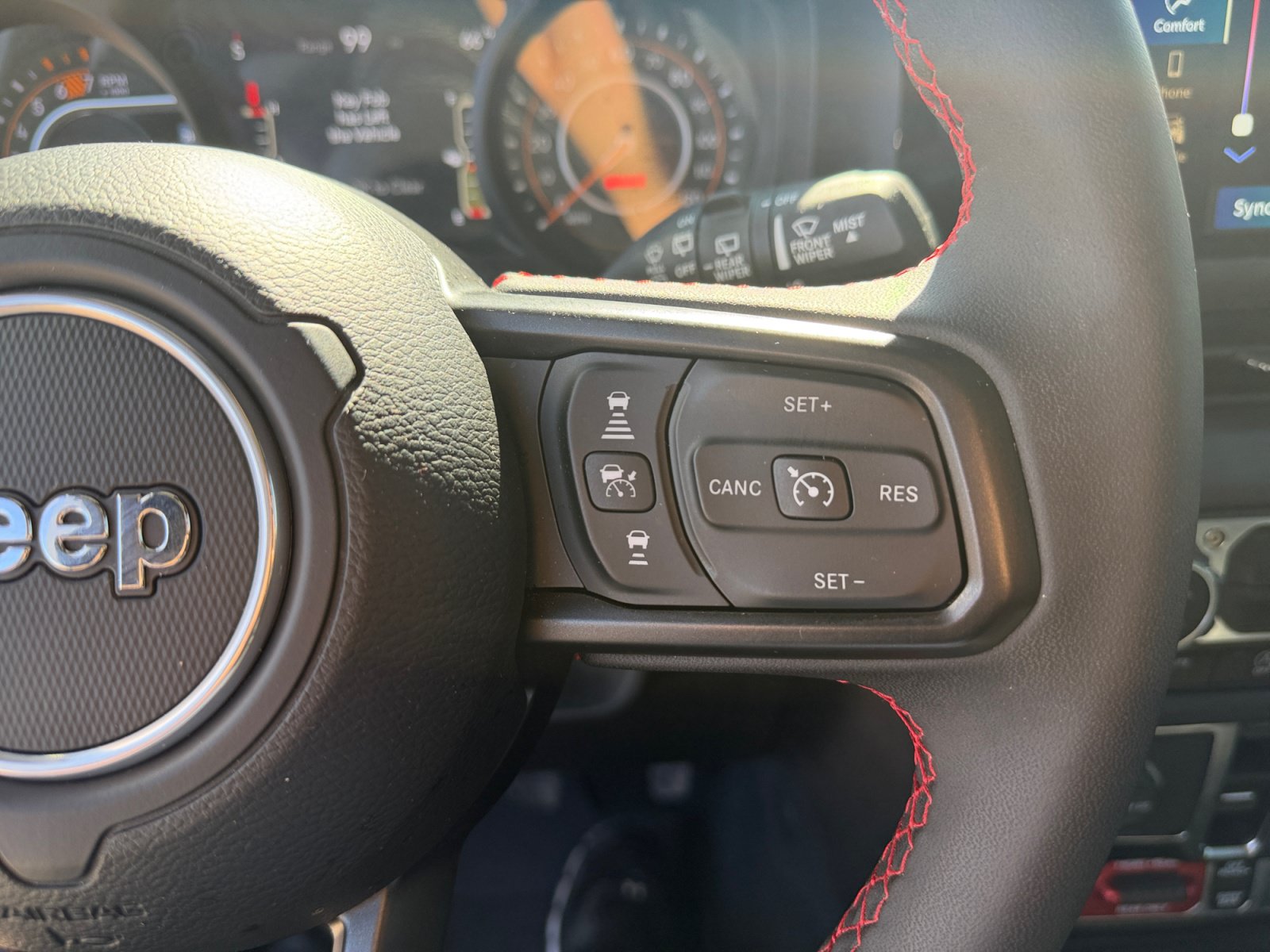 Used 2024 Jeep Wrangler Unlimited Rubicon AWD/4WD image 18