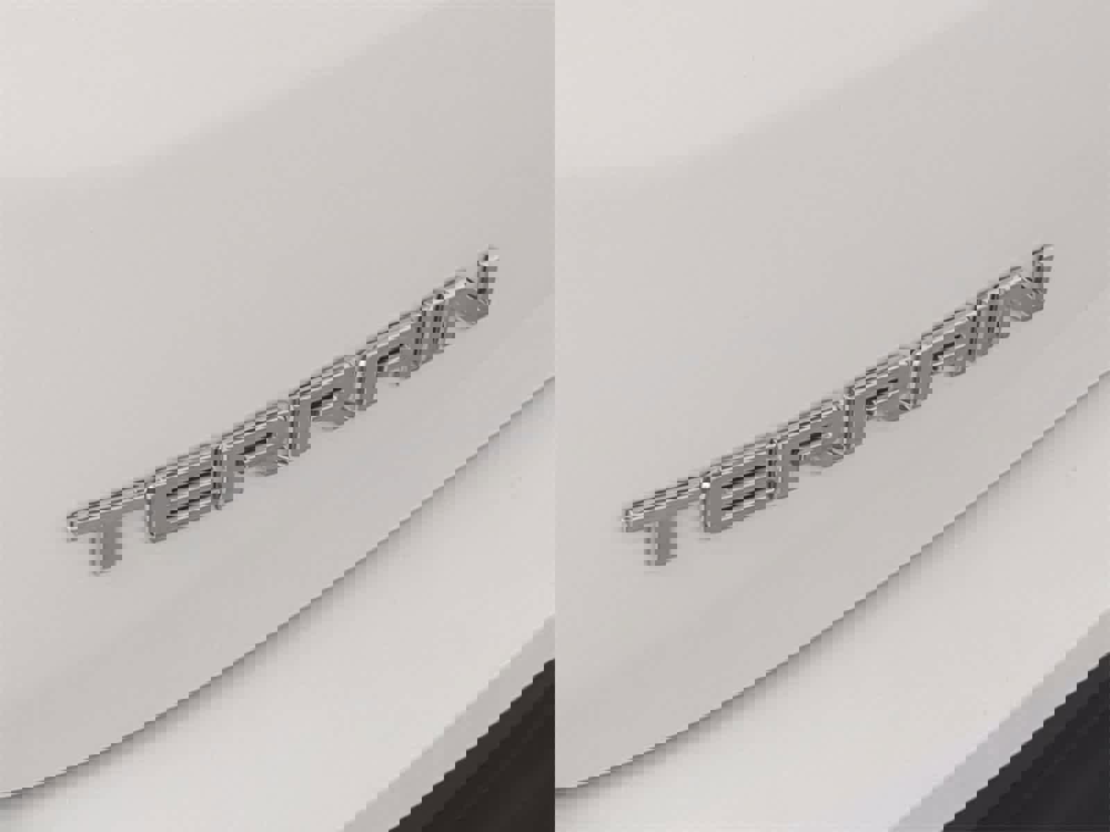 Used 2021 GMC Terrain SLT image 12