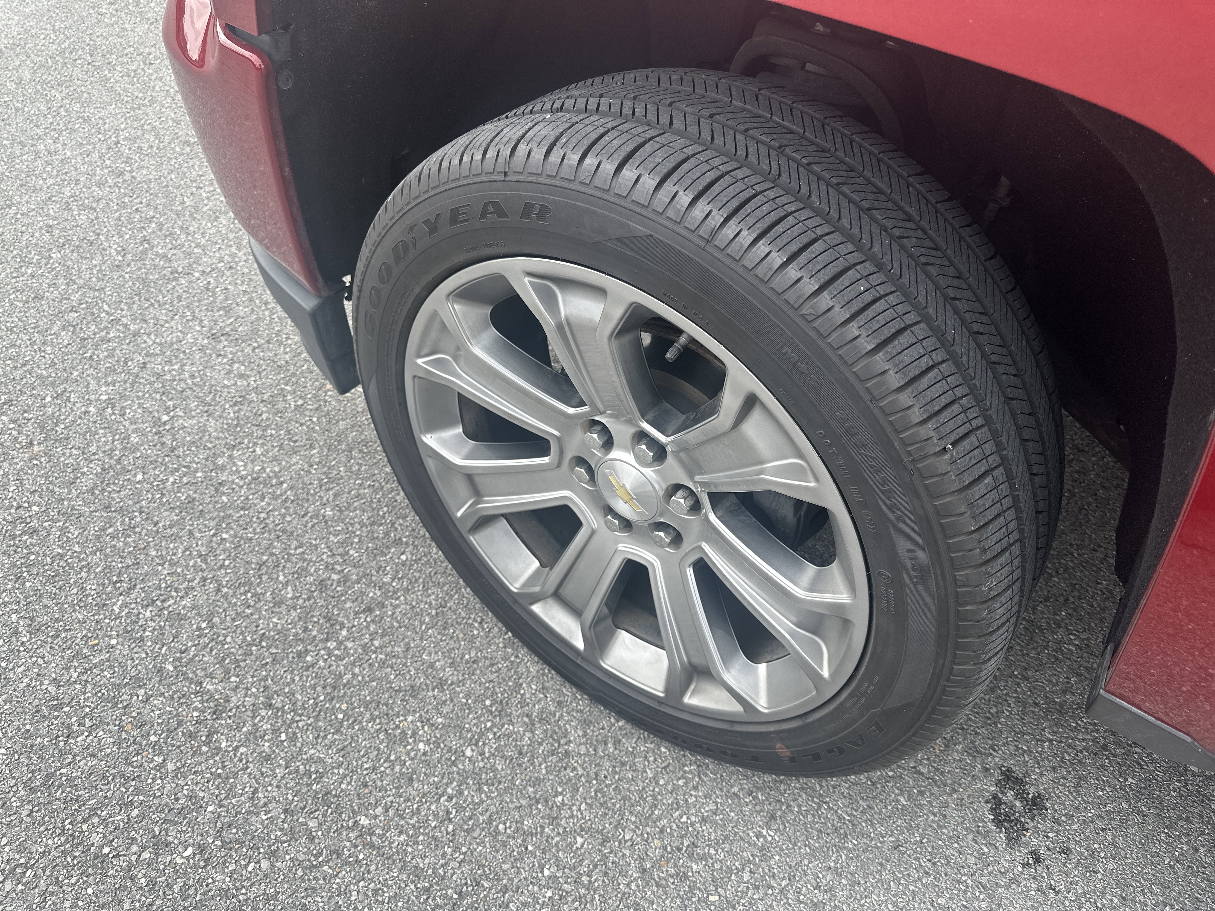 Used 2018 Chevrolet Silverado 1500 High Country image 11