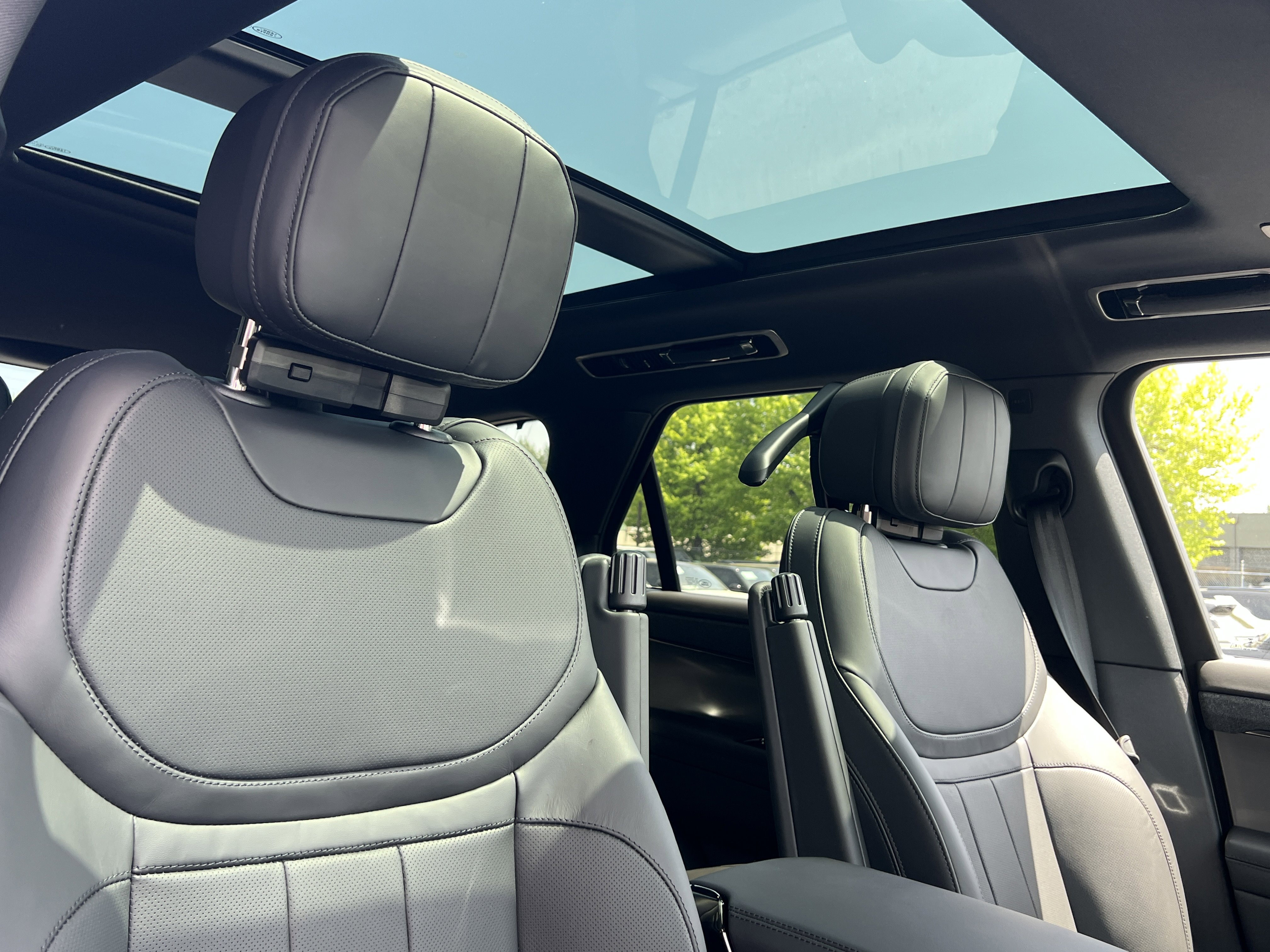 New 2025 Land Rover Range Rover Sport Dynamic SE image 13