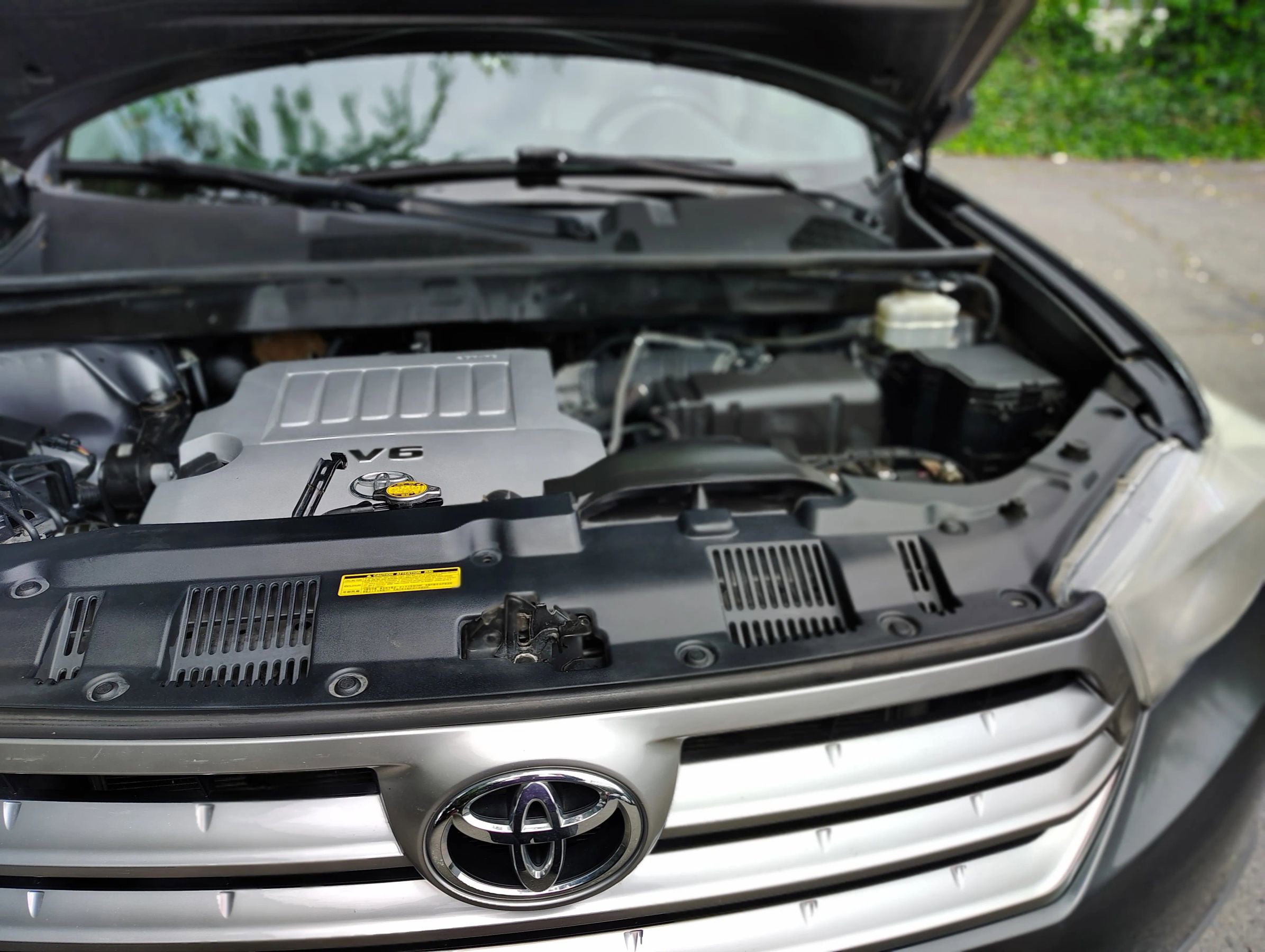 Used 2011 Toyota Highlander SE w/ Tow Pkg AWD/4WD image 36