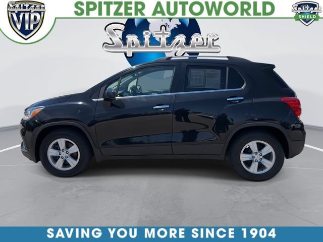 Used 2020 Chevrolet Trax LT w/ Sun & Sound Package FWD image 6