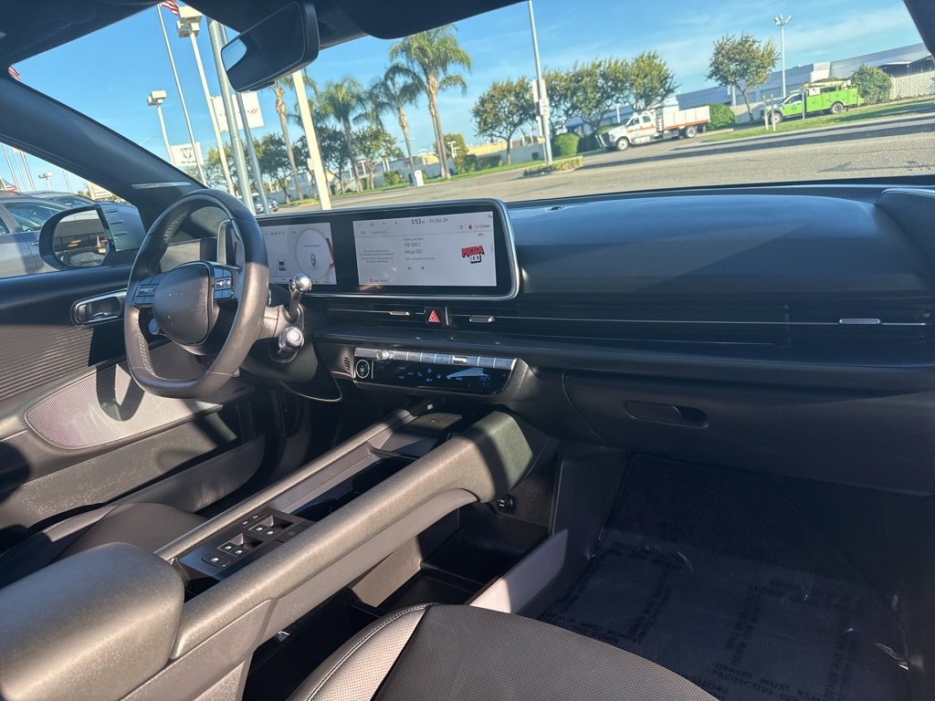 Used 2023 Hyundai Ioniq 6 Limited image 14