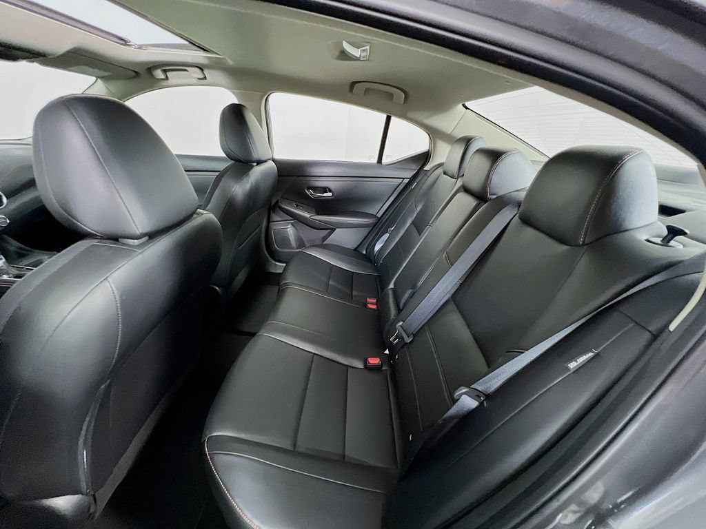 Used 2023 Nissan Sentra SR w/ SR Premium Package FWD image 24