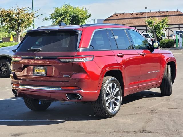 Used 2023 Jeep Grand Cherokee Overland w/ Luxury Tech Group IV AWD/4WD image 5