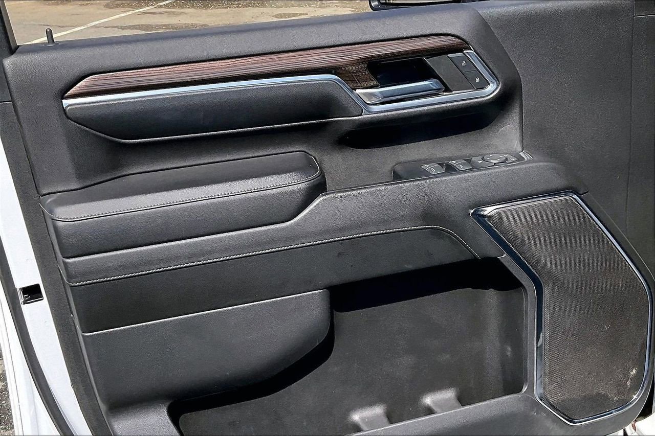 Used 2024 Chevrolet Silverado 2500 LT image 27