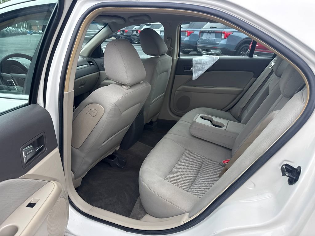 Used 2010 Ford Fusion SE FWD image 12