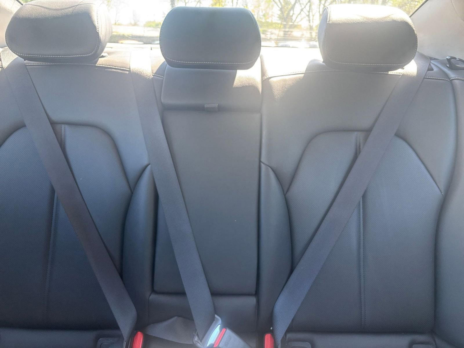 Used 2025 Genesis G70 2.5T image 38