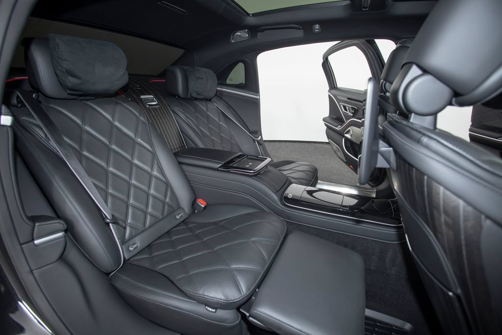 Used 2024 Mercedes-Benz Maybach S 580 4MATIC image 45