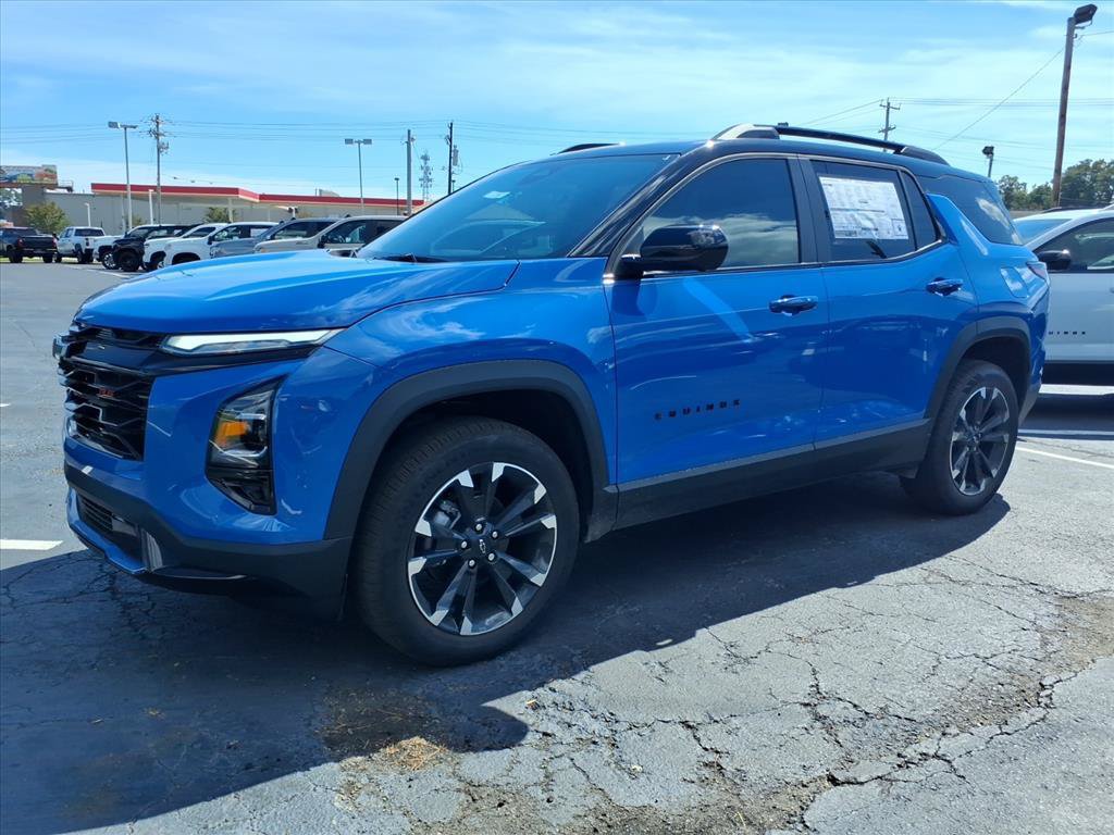 New 2027 Chevrolet Equinox RS w/ Safety and Technology Package FWD image 8
