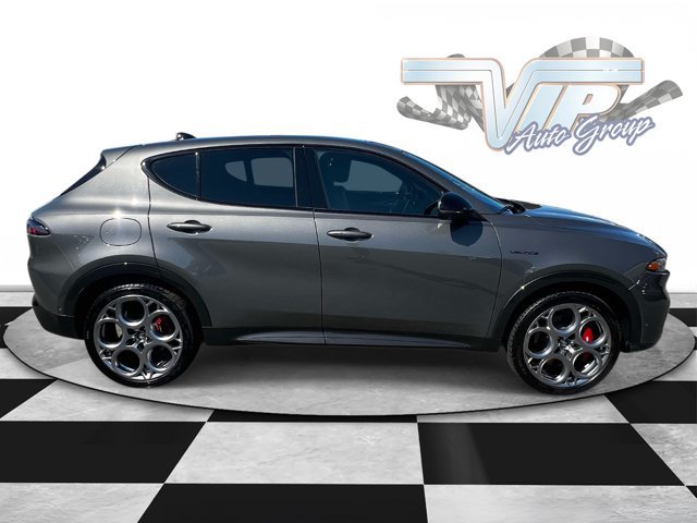 Used 2024 Alfa Romeo Tonale Veloce AWD/4WD image 3