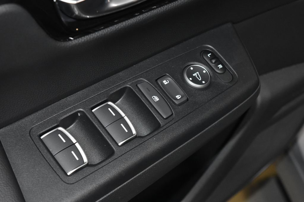 Used 2026 Honda CR-V EX-L image 6