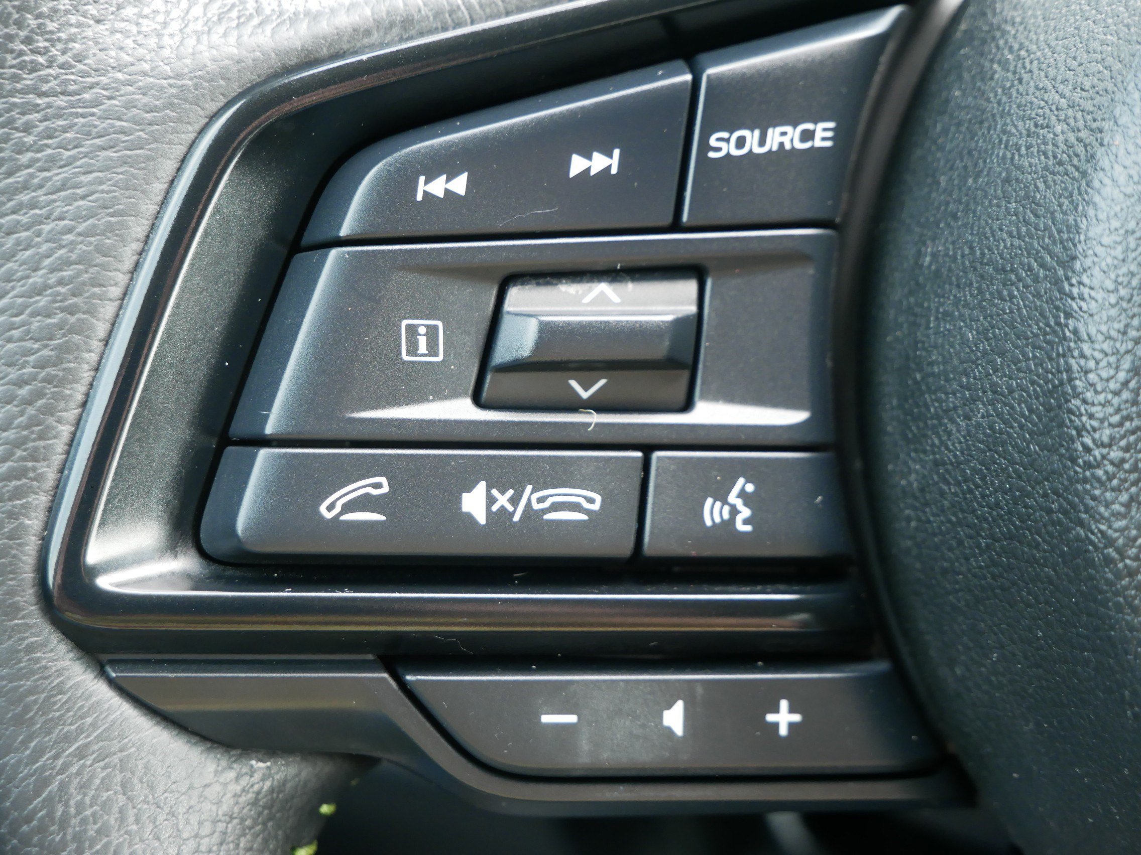 Used 2024 Subaru Outback Onyx Edition AWD/4WD image 27