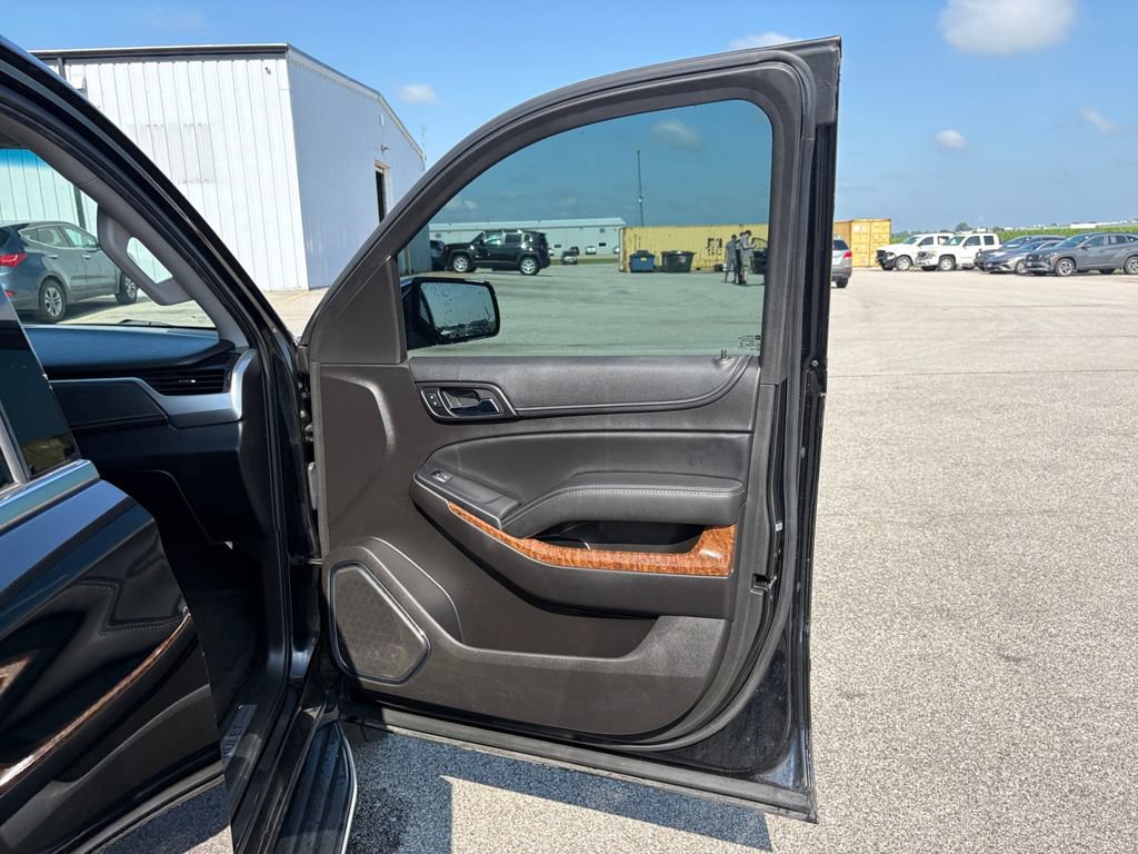 Used 2016 Chevrolet Tahoe LTZ AWD/4WD image 41