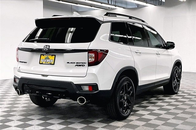 Used 2025 Honda Passport Black Edition image 11