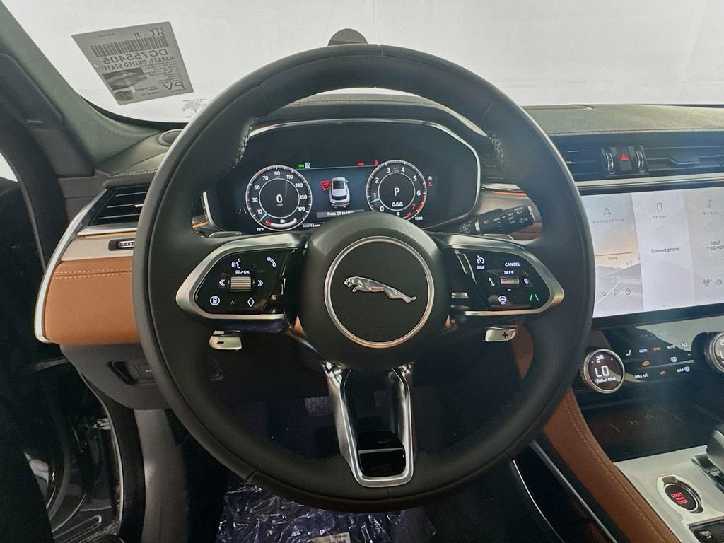 New 2026 Jaguar F-PACE R-Dynamic S image 11