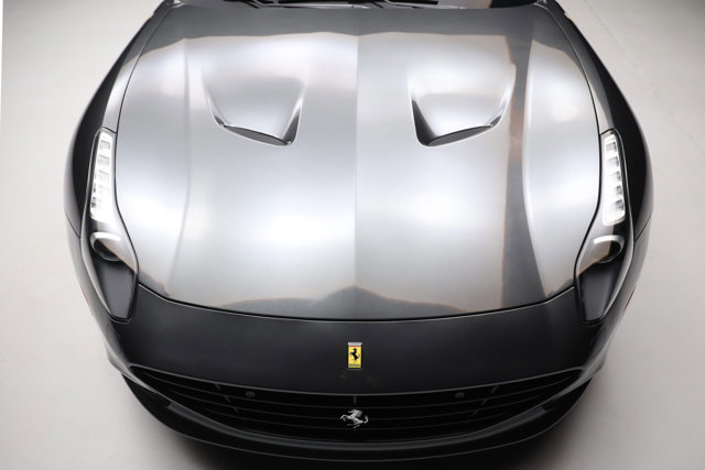Used 2016 Ferrari California T image 43