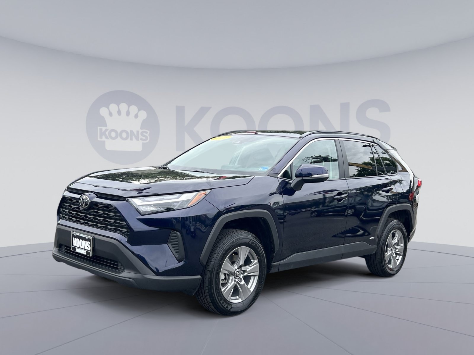 Used 2025 Toyota RAV4 XLE w/ Convenience Package AWD/4WD image 1