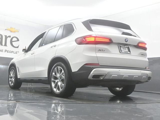 Used 2023 BMW X5 xDrive40i w/ Premium Package AWD/4WD image 5