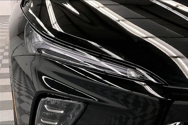 Used 2025 Buick Enclave Avenir image 36