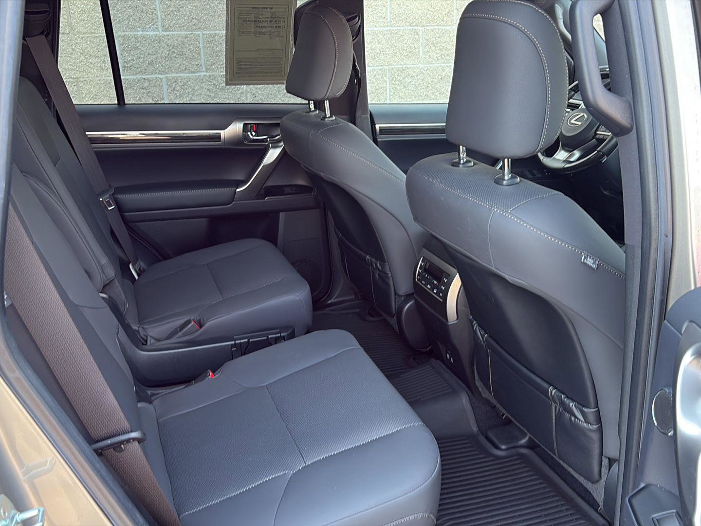 Used 2023 Lexus GX 460 Premium AWD/4WD image 25