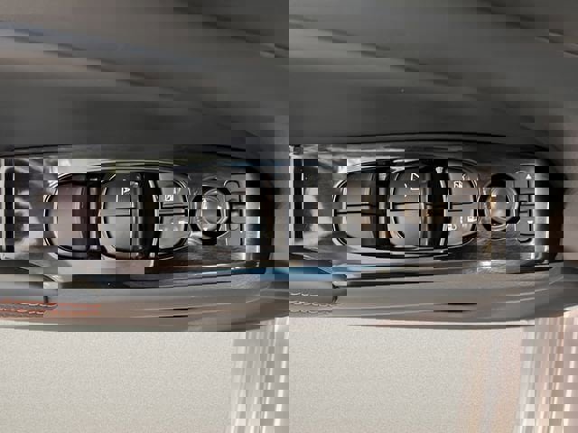 Used 2025 Nissan Altima 2.5 SR FWD image 17