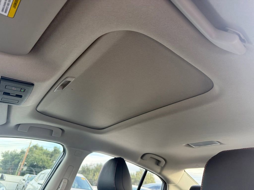 Certified 2025 Nissan Sentra SR w/ SR Premium Package image 17