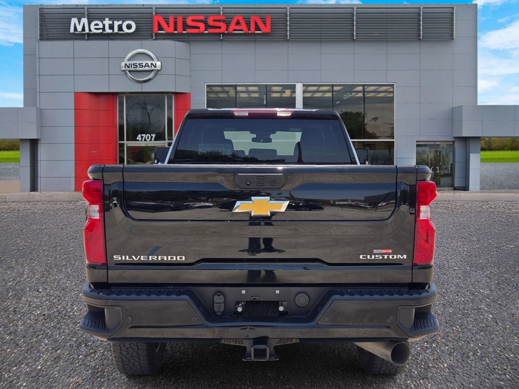 Used 2025 Chevrolet Silverado 2500 Custom w/ Custom Value Package AWD/4WD image 6