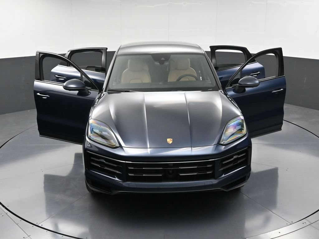 New 2026 Porsche Cayenne E-Hybrid Coupe AWD/4WD image 34