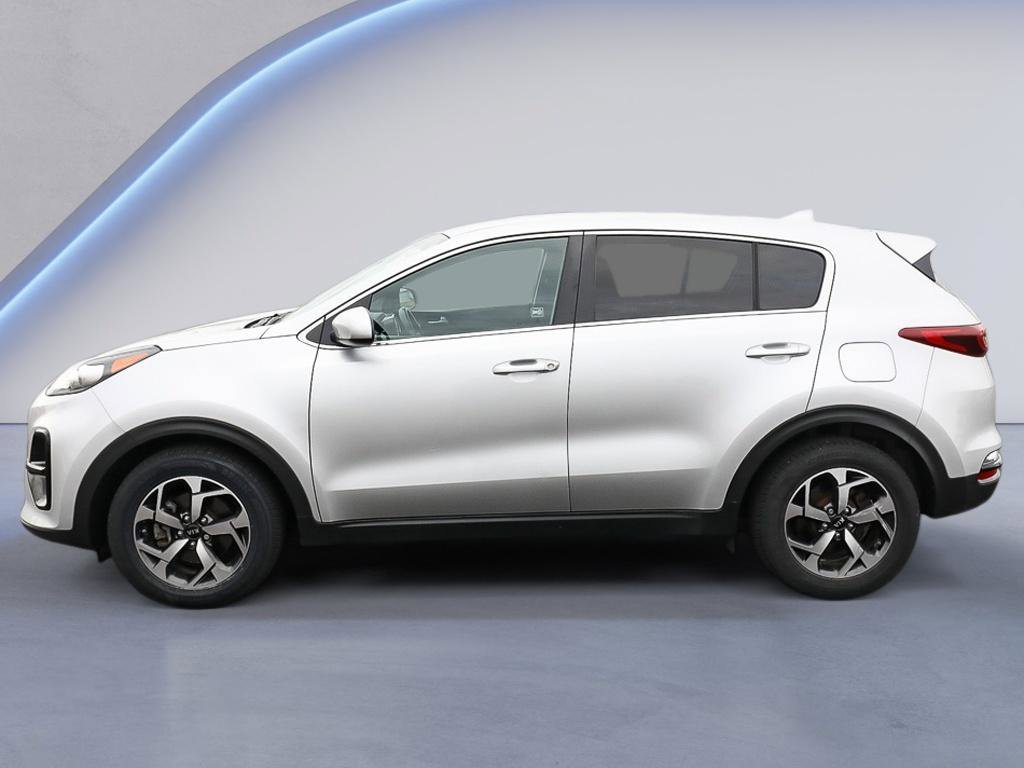 Used 2020 Kia Sportage LX image 3