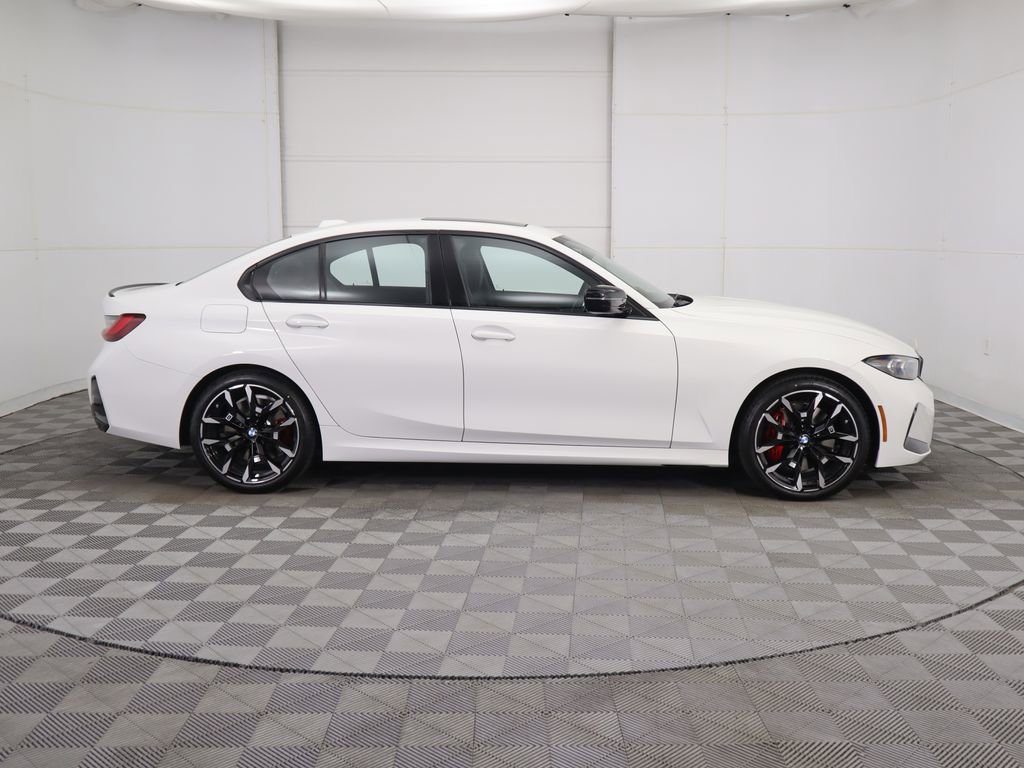 New 2026 BMW 330i xDrive Sedan w/ M Sport Package image 4