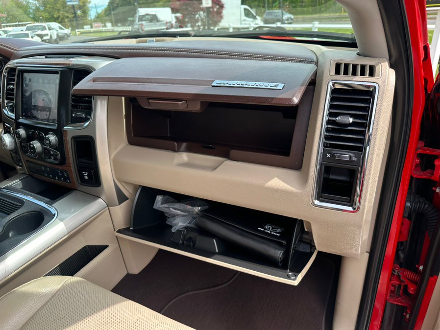 Used 2018 RAM 1500 Laramie w/ Convenience Group AWD/4WD image 27