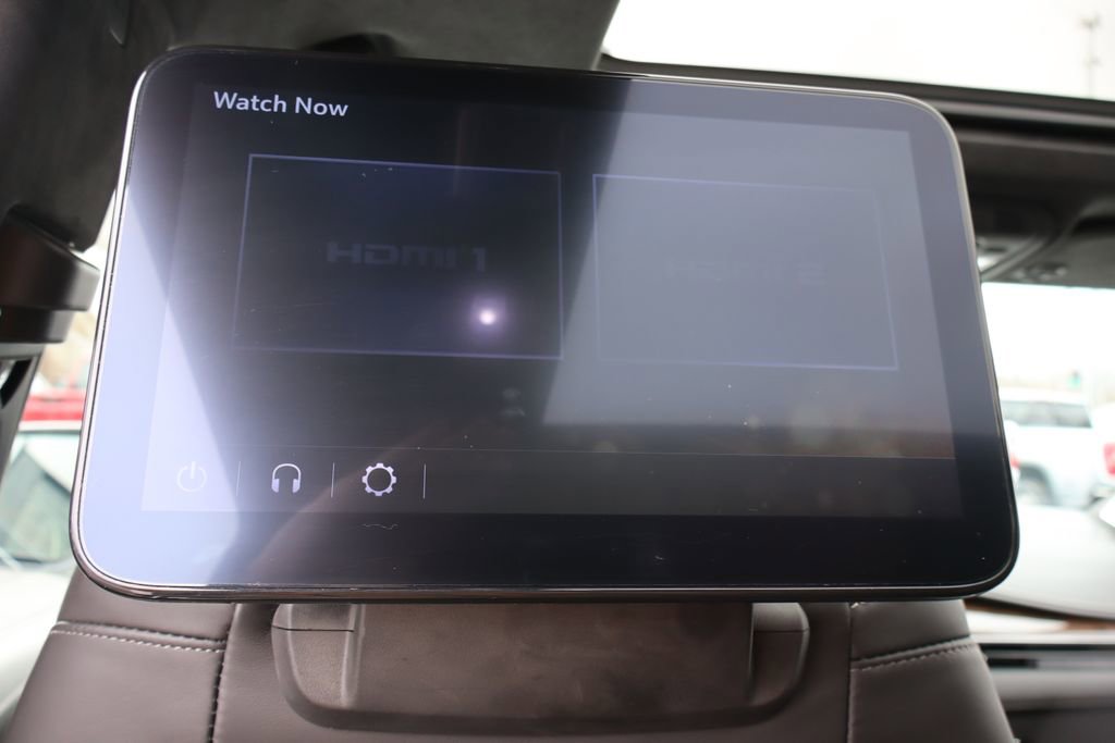 Used 2024 Cadillac Escalade Sport Platinum w/ LPO, ONYX Package image 27