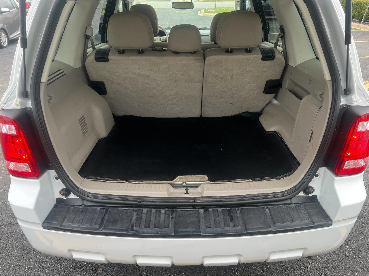 Used 2010 Ford Escape Limited image 15