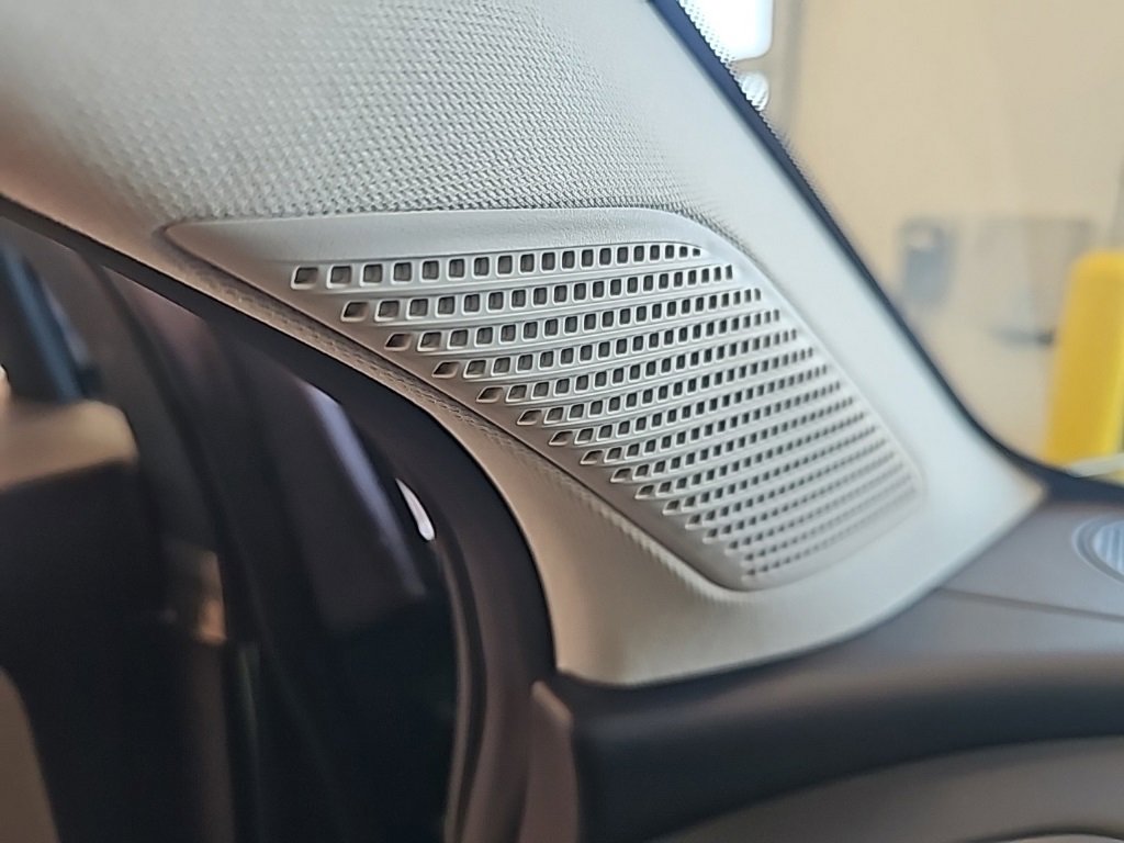 New 2026 Hyundai Ioniq 9 SEL image 16