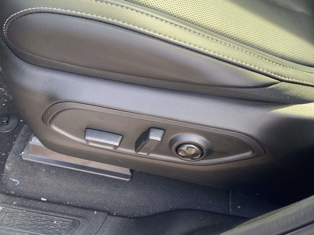 New 2026 Jeep Grand Cherokee Limited w/ Luxury Tech Group II image 44