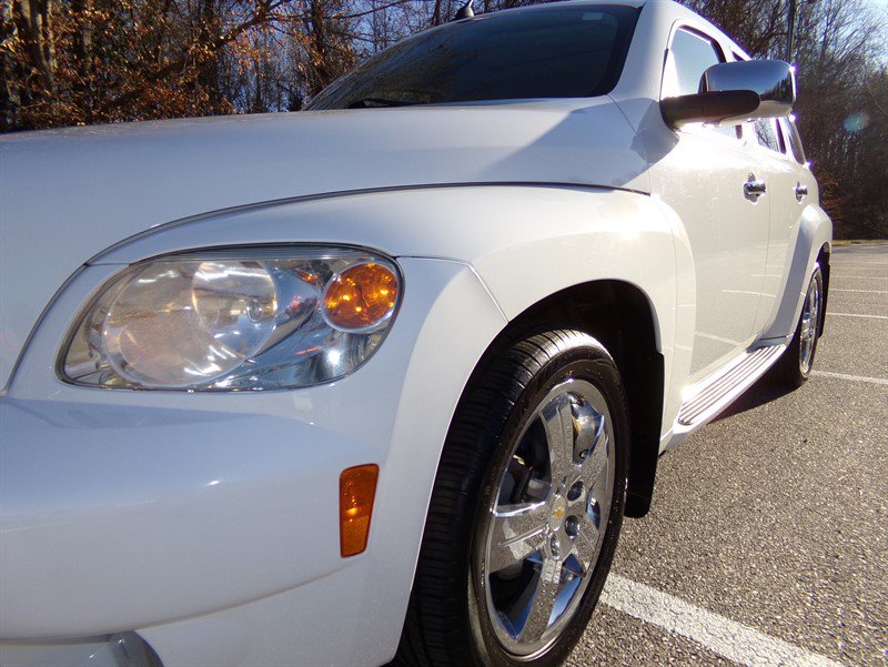Used 2010 Chevrolet HHR LT w/ LT Preferred Equipment Group image 2
