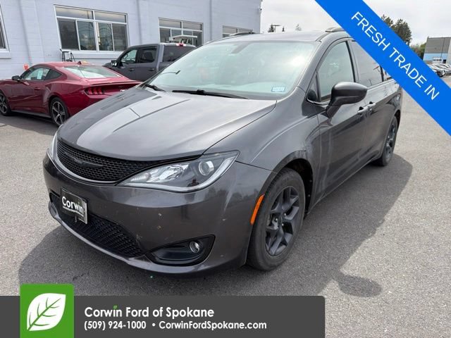 Used 2018 Chrysler Pacifica Touring-L w/ S Appearance Package FWD 360° Tour