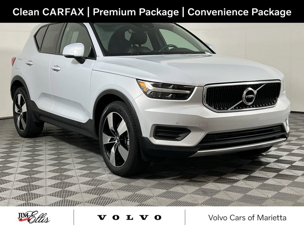 Used 2020 Volvo XC40 T5 Momentum w/ Protection Package Premier
